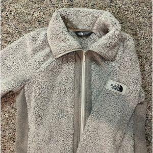 Women’s North Face Jacket (small)